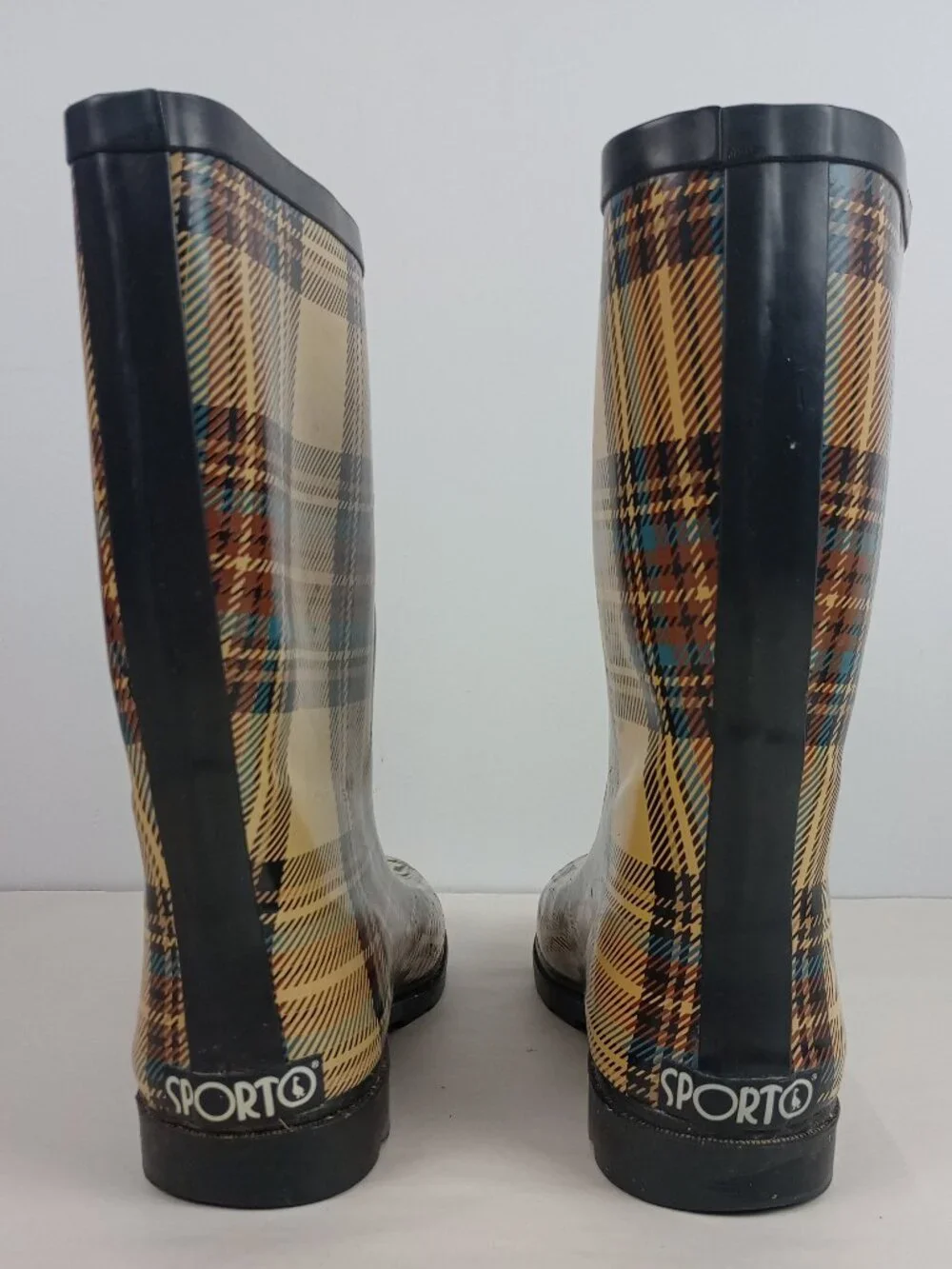 Sporto Womens 10M Amy Yellow Red Blue Black Plaid Rubber Wellington Rain‎ Boots